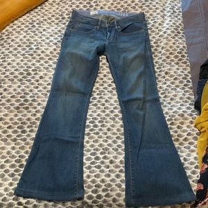 Gap 1969 “Vintage Flare” size 28